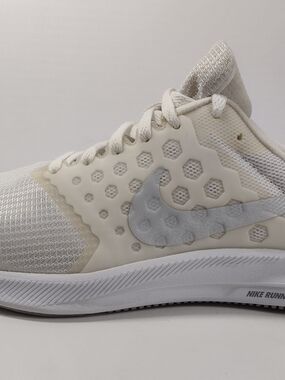 Nike Downshifter 7 White Mesh Sneakers Men's Lace Up Sz: 9 852459-100